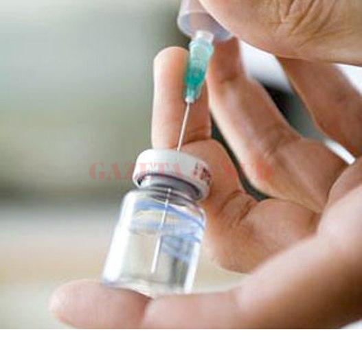 Medicii de familie pot face solicitări pentru suplimentarea numărului de doze de vaccin hexavalent