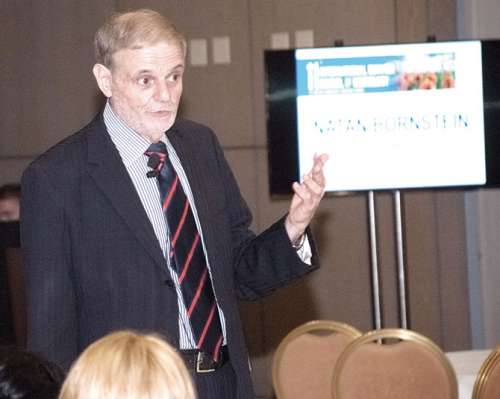Prof. Dr. Natan Bornstein: „Oamenii neagă existenţa AVC, nu înţeleg simptomele”
