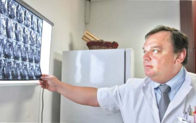 Prof. Dr. Ovidiu Băjenaru face radiografia unei boli care afectează tot mai mulți români