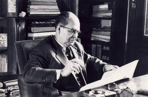 Prof. Ștefan S. Nicolau, fondatorul școlii românești de virusologie