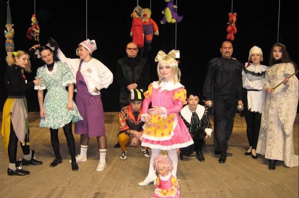 Actrița Silvia Țurcanu – Melnic vă invită la teatru: „Un suflet pentru o păpușa” (VIDEO)