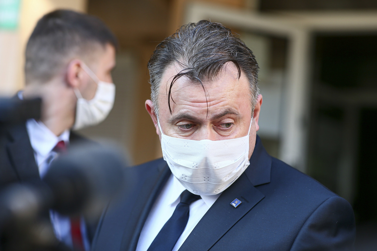Nelu Tătaru, ministrul Sănătății, a aprobat Ordinul privind instituirea obligativității purtării maștii de protecție