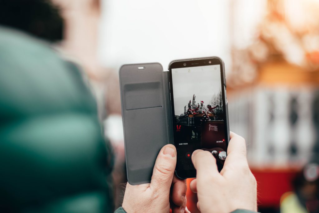 „ShakeAlert”. Sistem de avertizare în caz de cutremur pentru telefoanele mobile inteligente
