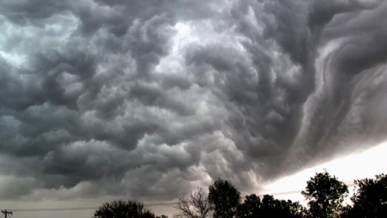 Prognoza meteo. Cod Portocaliu și Cod galben de furtuni până sâmbătă