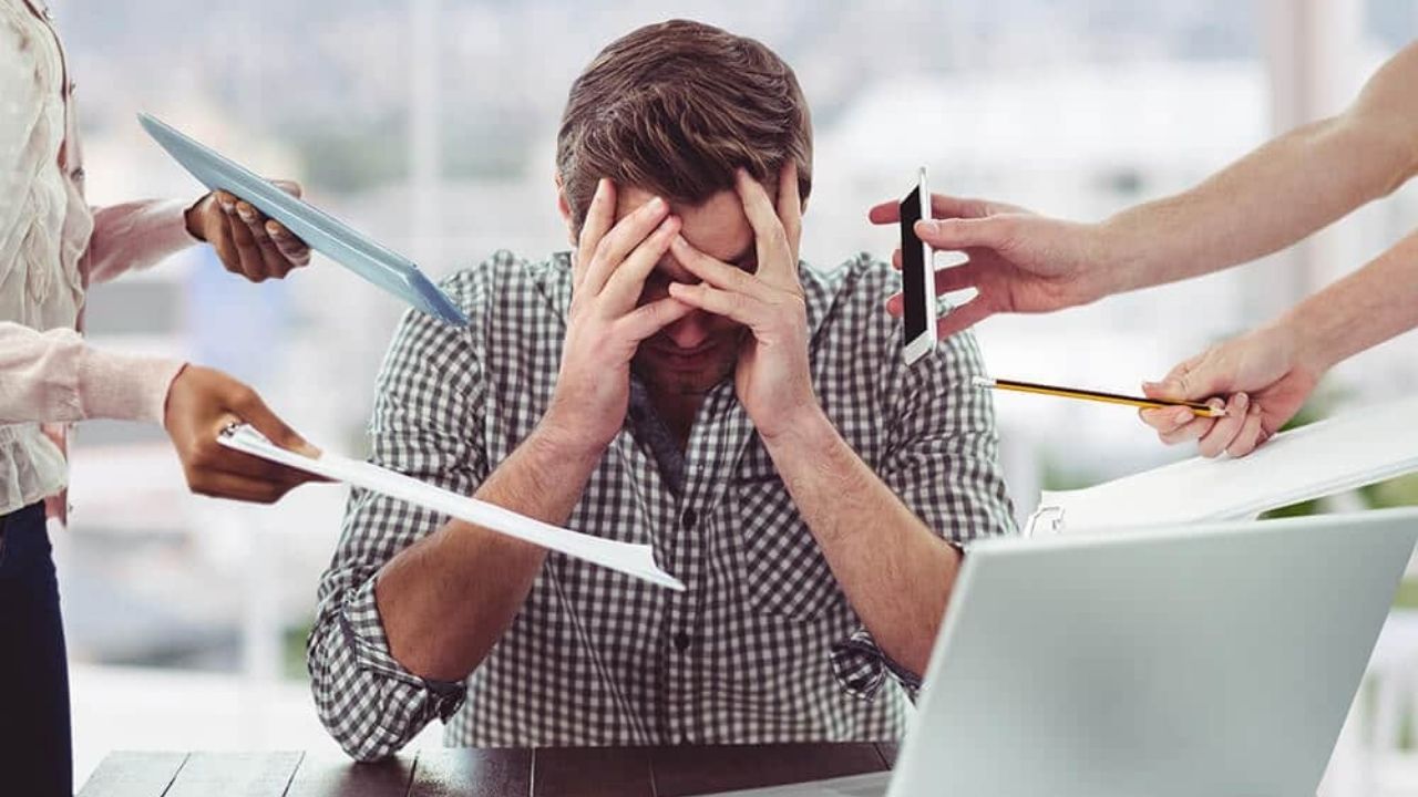 Dr. Adrian Rotaru: Burnout-ul ocupațional, o problemă a societății moderne