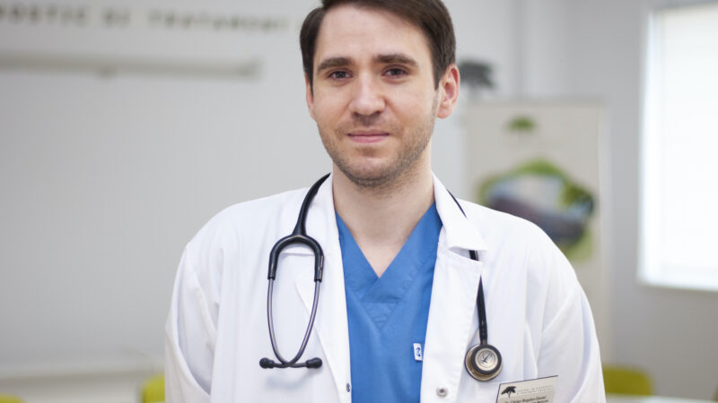 Dr. Bogdan Cârlan, medic oncolog: ”În cancerul pulmonar, fumatul poartă cea mai mare vină”