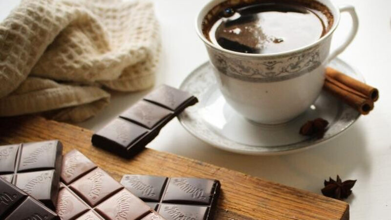 Ciocolata si cafeaua neagra