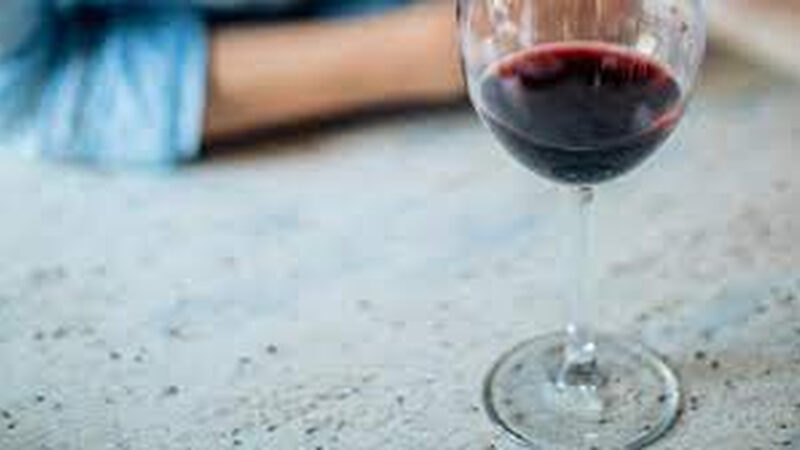 Nici o cantitate de alcool nu este bună pentru inimă. Studiul care a stârnit numeroase dezbateri
