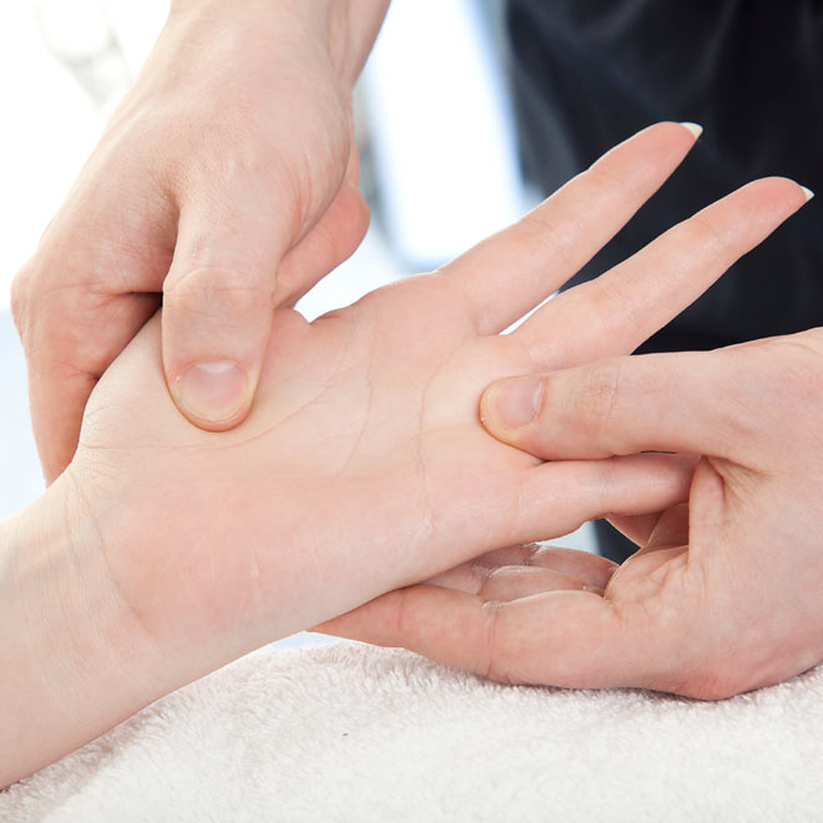 Artrita psoriazică are un impact mai mare asupra femeilor decât asupra bărbaților