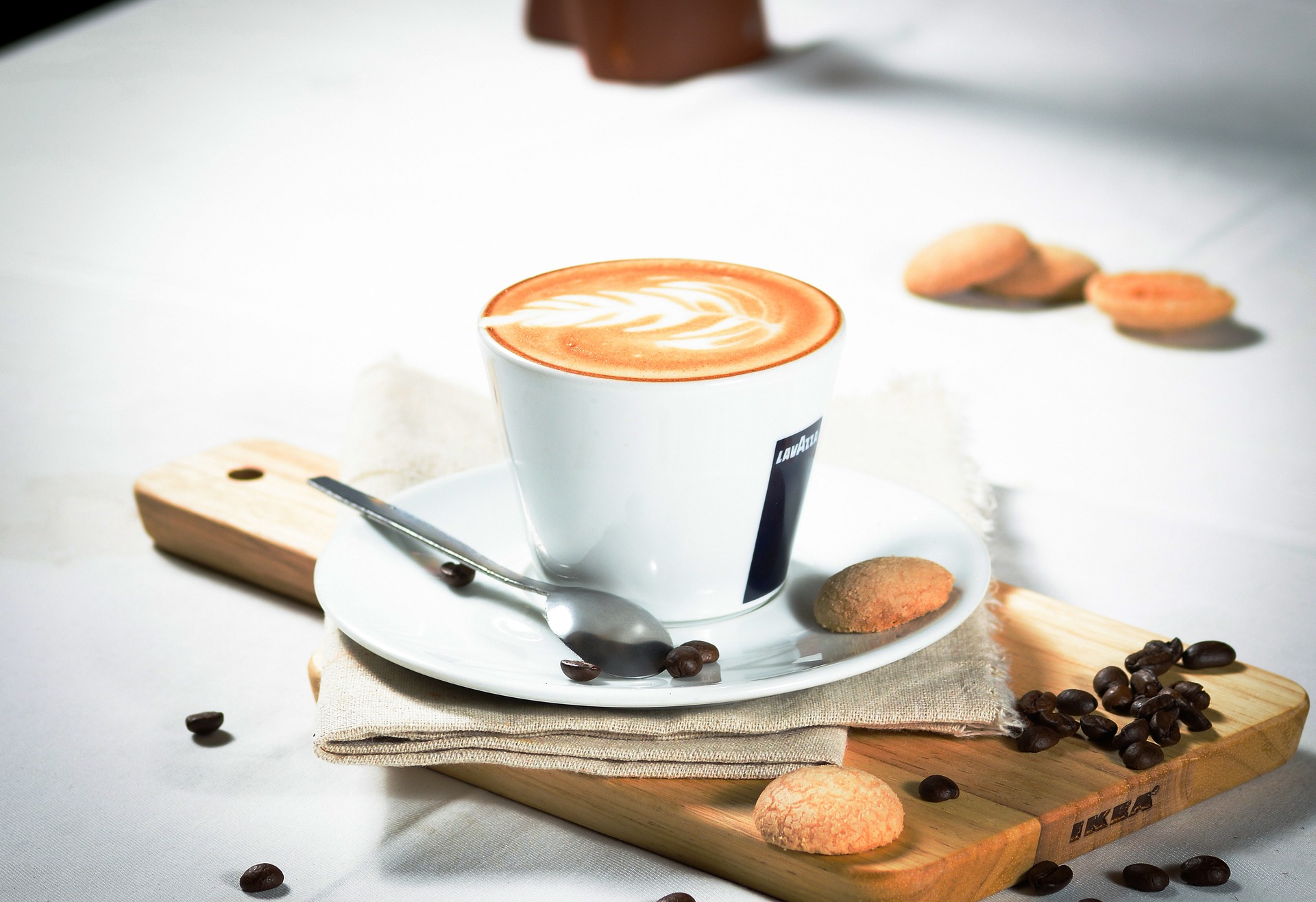 Un studiu de 10 ani a urmărit efectele consumului de cafea și ceai la aproape 10.000 de femei